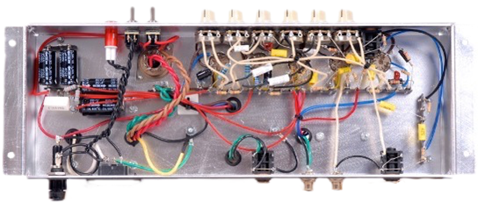 Open amplifier chassis with hand-wired components